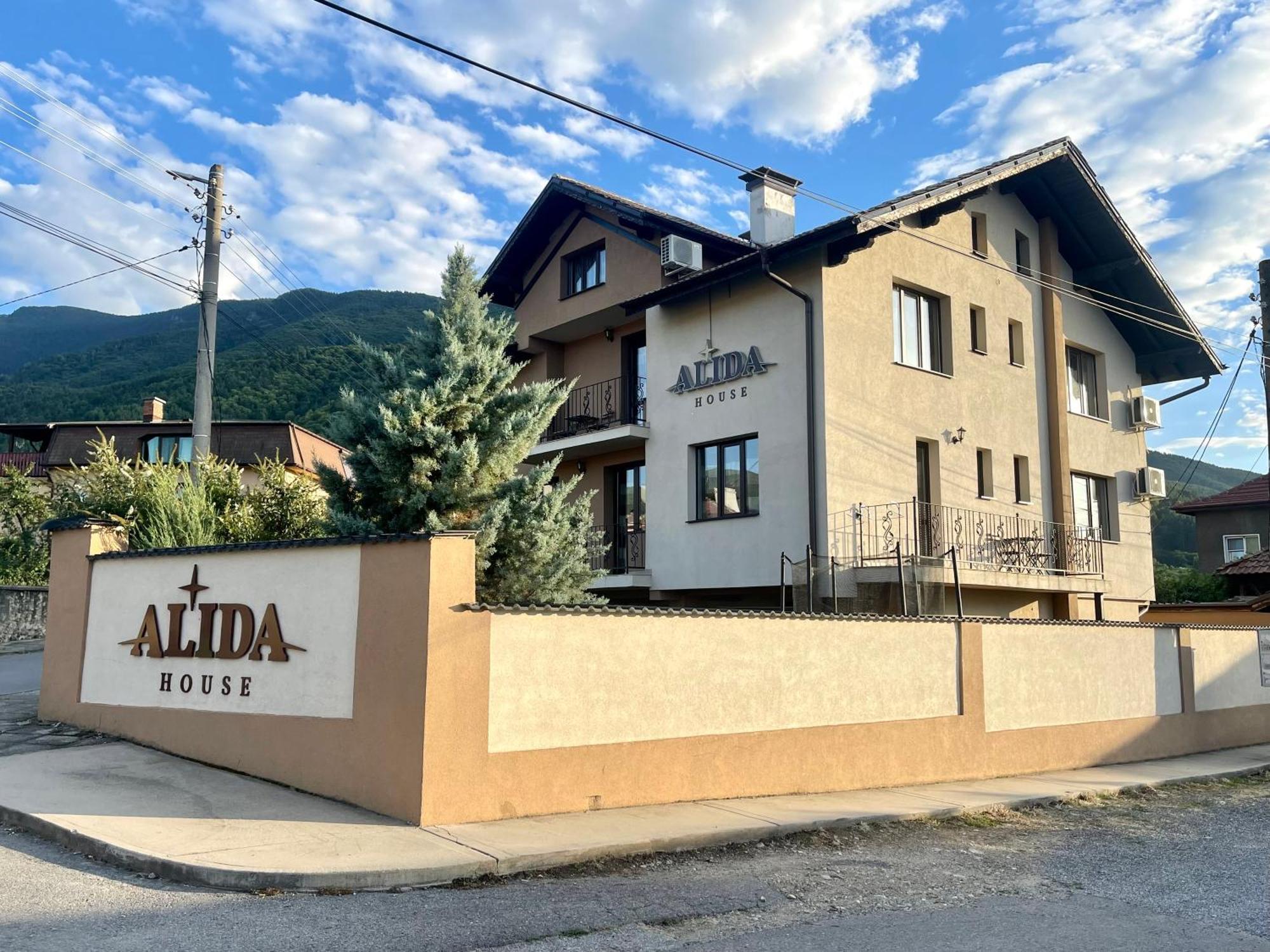 Къща За Гости Алида Sapareva Banya Exterior photo